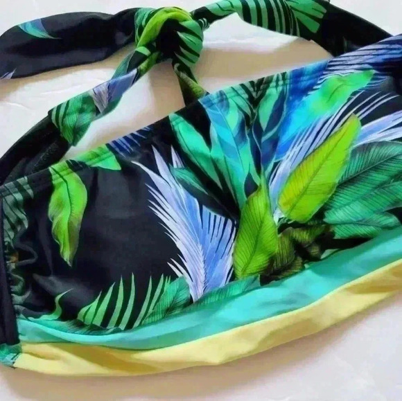 Salt + cove tropical print bikini top Size Large - Picture 2 of 10